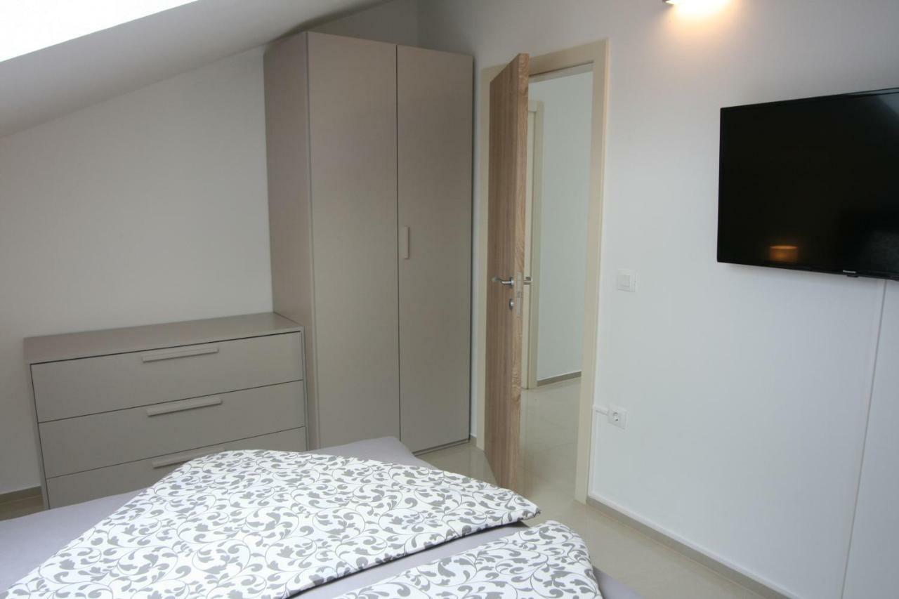 Appartement Penthouse No6 à Medulin Extérieur photo